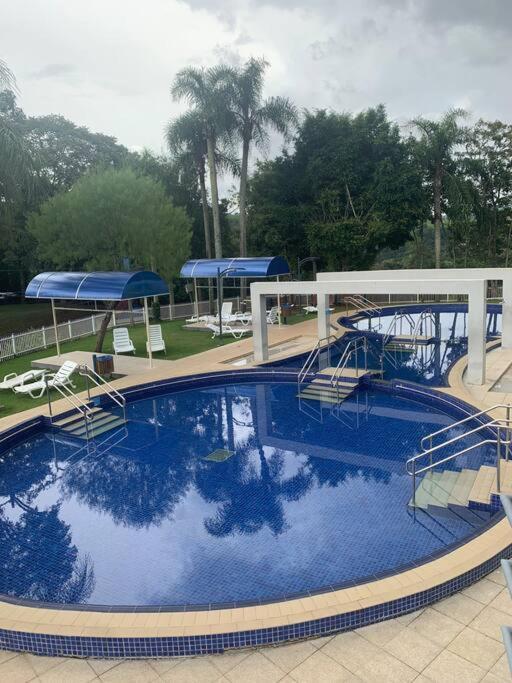 Lindo Apto Novo Na Avenida, Climatizado E Aconchegante Piratuba Exterior foto