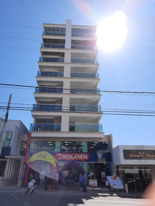 Lindo Apto Novo Na Avenida, Climatizado E Aconchegante Piratuba Exterior foto